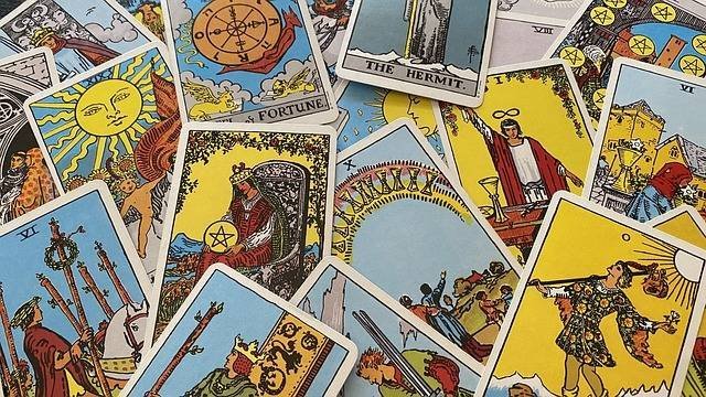 Can You Read Your Own Tarot Cards? Exploring the Intricacies of Tarot Card Reading - AlloFoods Singapore tarot cards reading service in Singapore